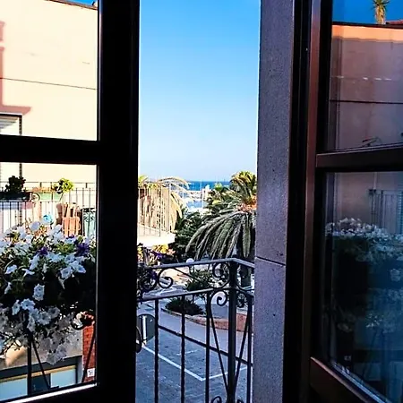 Bed and breakfast Il Porticciolo 3*